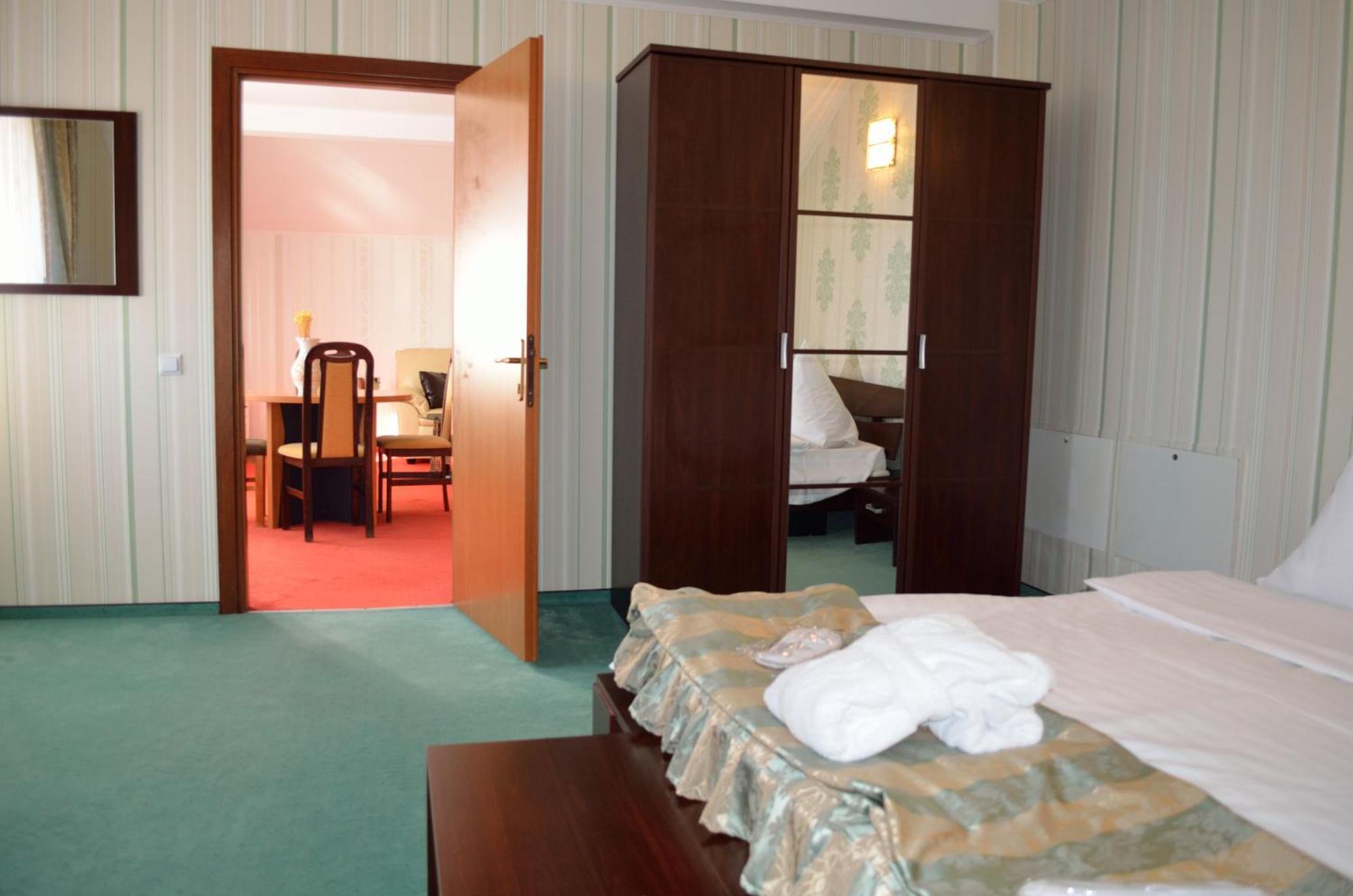 Hotel Rusu Petroşani Δωμάτιο φωτογραφία