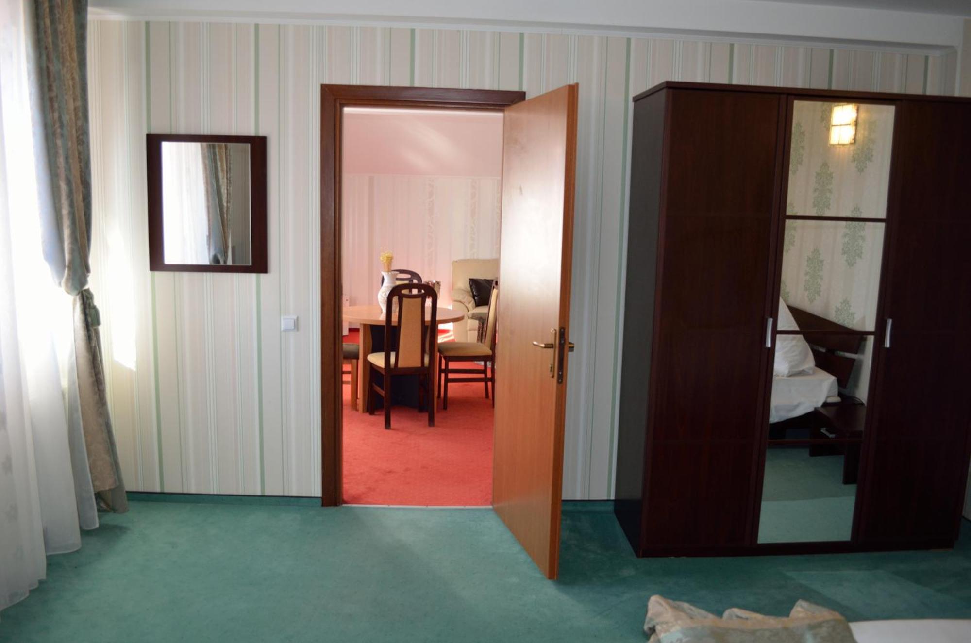 Hotel Rusu Petroşani Δωμάτιο φωτογραφία