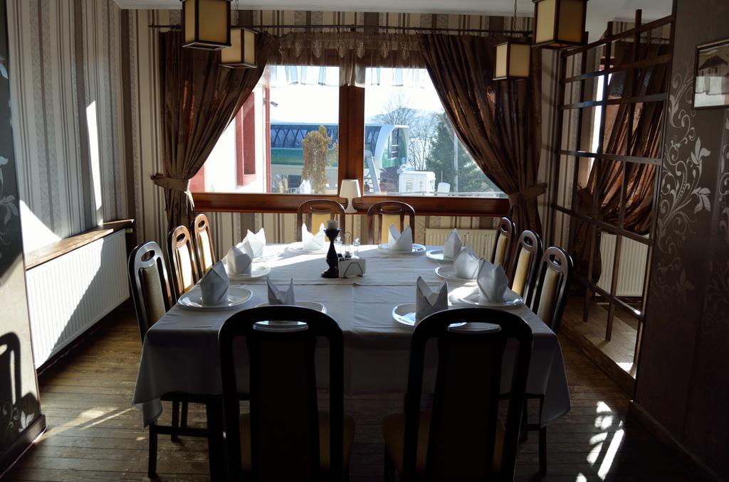 Hotel Rusu Petroşani Εξωτερικό φωτογραφία