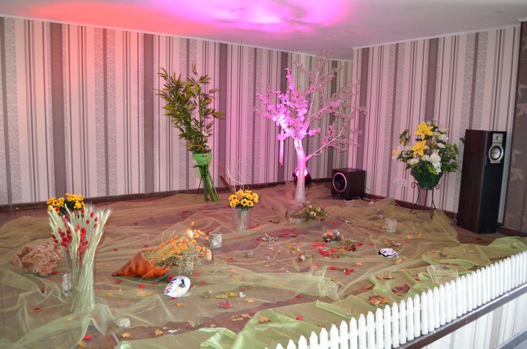 Hotel Rusu Petroşani Εξωτερικό φωτογραφία