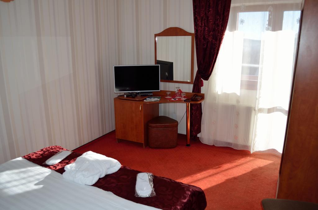 Hotel Rusu Petroşani Εξωτερικό φωτογραφία