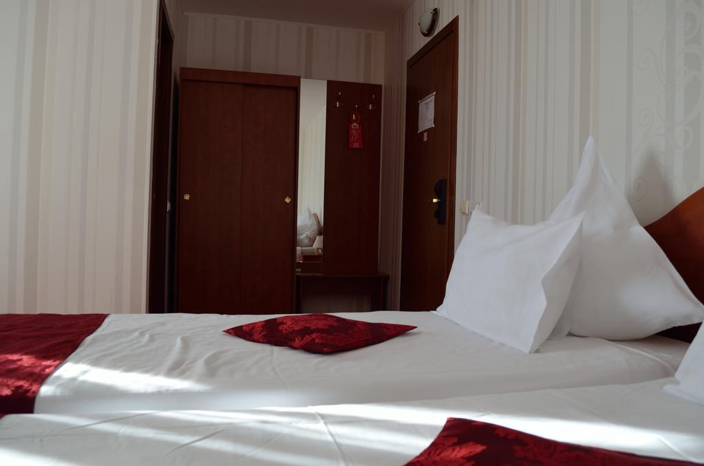 Hotel Rusu Petroşani Εξωτερικό φωτογραφία